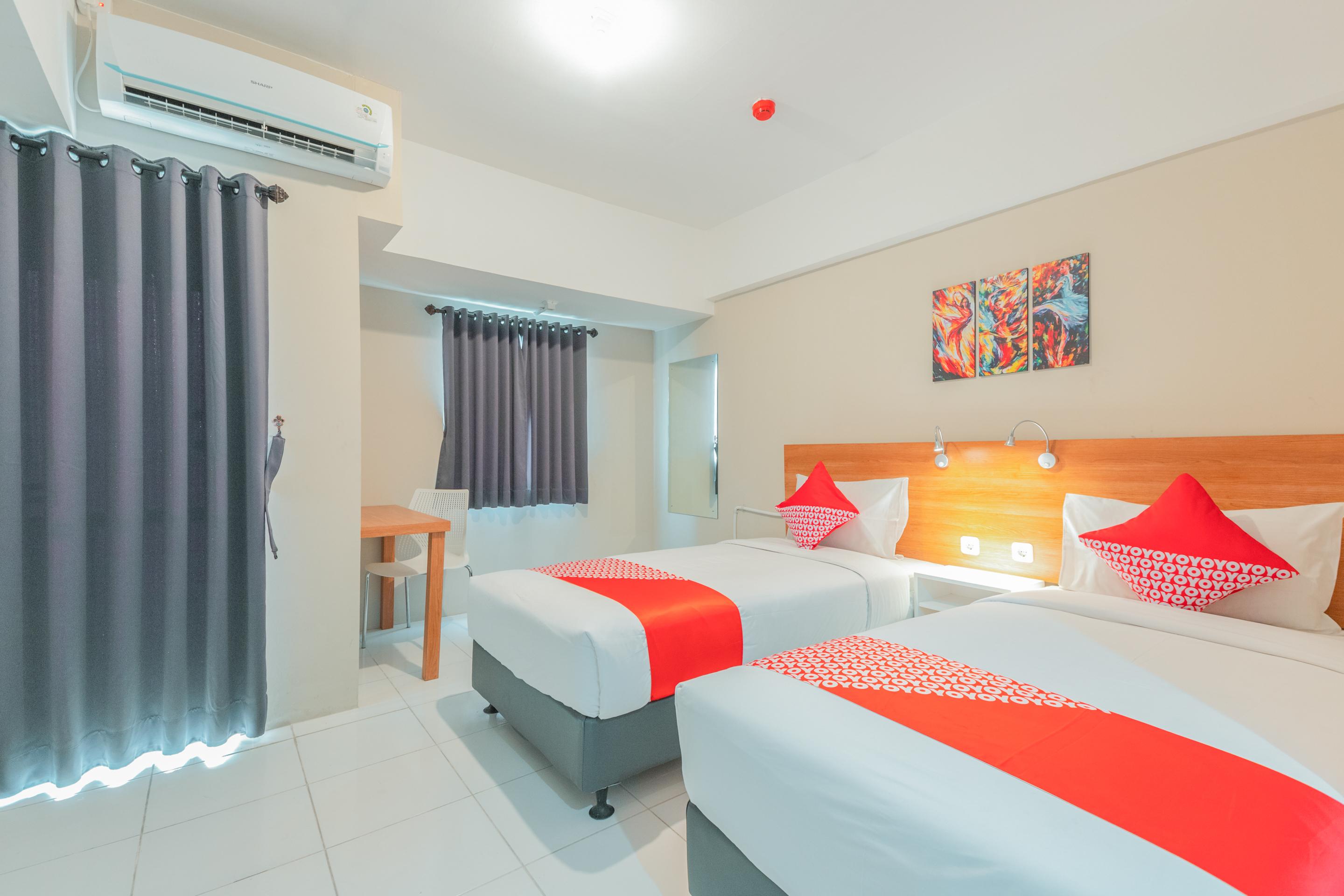 Flagship 750 Mont Blanc Hotel Bekasi Buitenkant foto