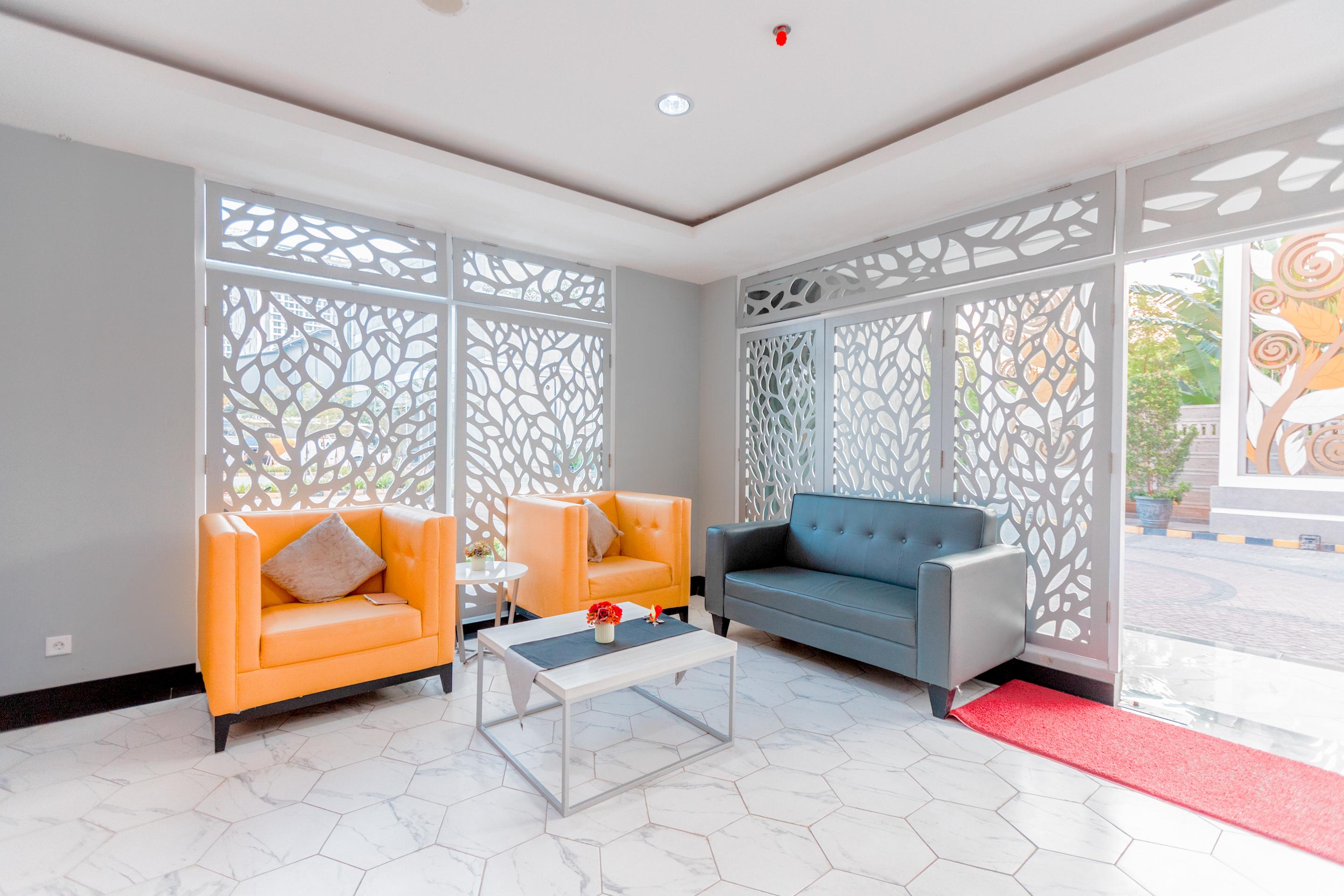 Flagship 750 Mont Blanc Hotel Bekasi Buitenkant foto